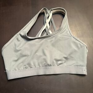 Grey sports bra fitness